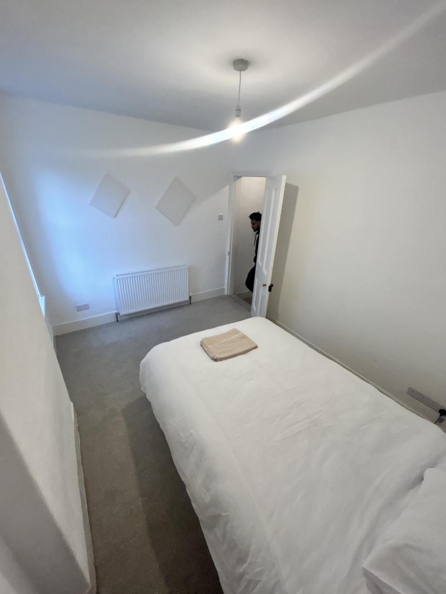 Canvas House Villa คาร์ลไอเอิล ภายนอก รูปภาพ