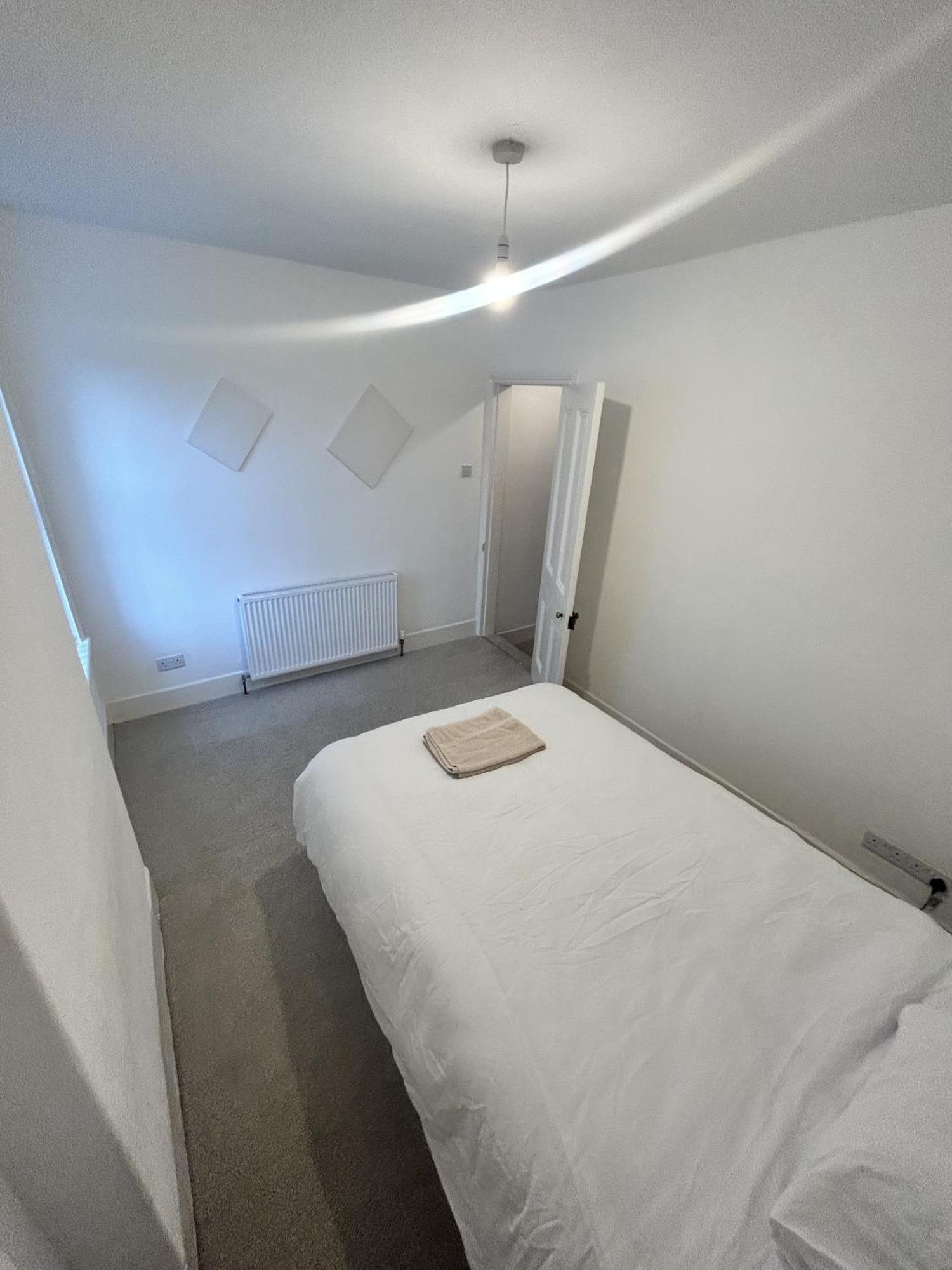 Canvas House Villa คาร์ลไอเอิล ภายนอก รูปภาพ